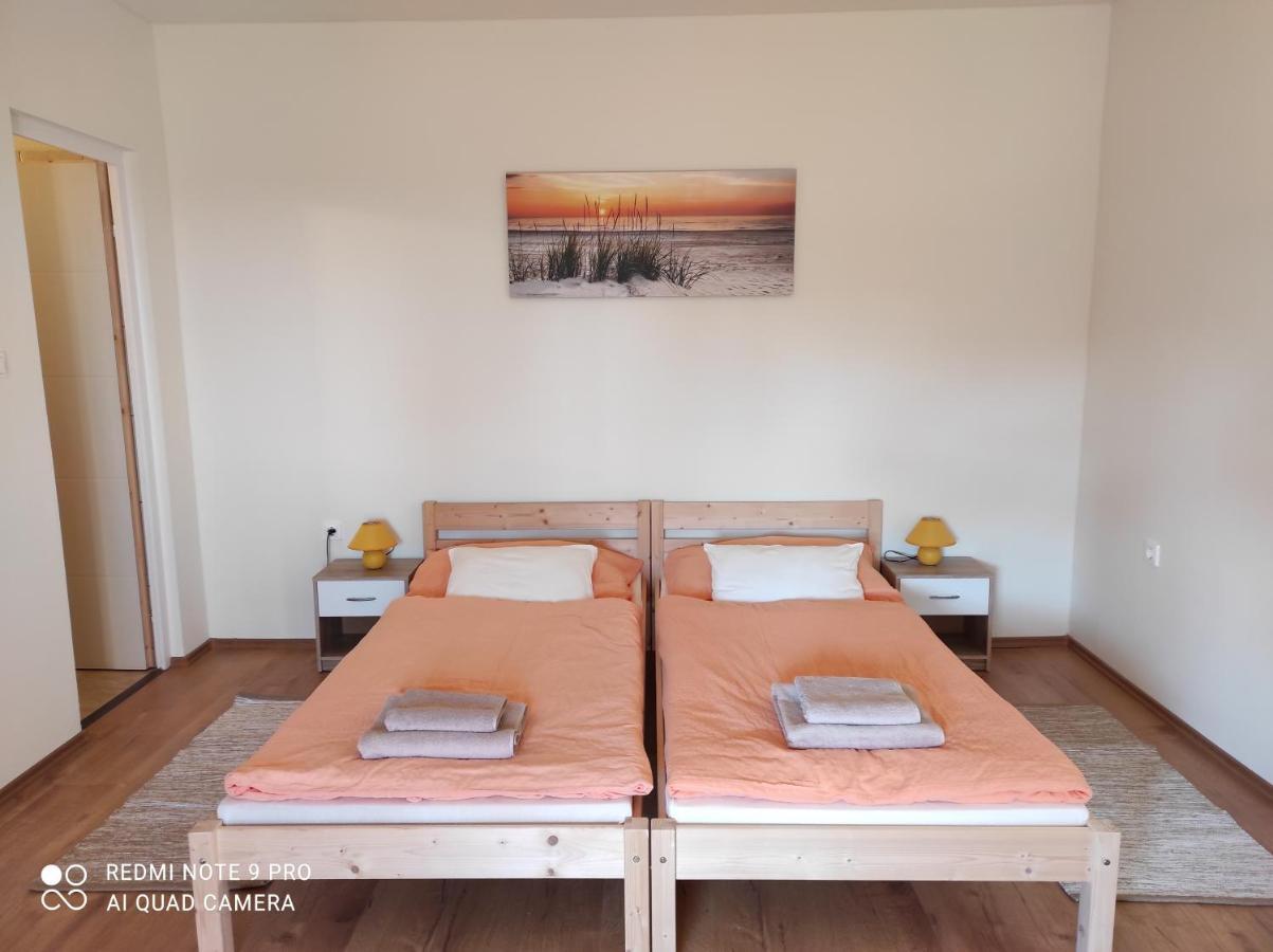 Hotel Montana-Ederics Vendeghaz Balatonederics Exteriér fotografie